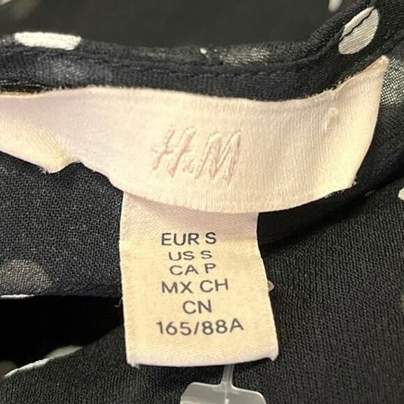 H&M Black Polka Dots V-neck Tie Front Ruffles Long Sleeve Sheer Blouse Top Sz S - Picture 3 of 4